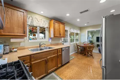 16430 McPherson, Lake Elsinore, CA 92530 - Photo 12