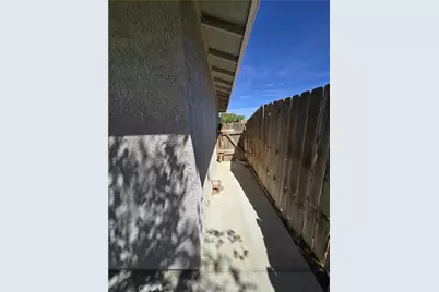 22909 Eyota, Apple Valley, CA 92308 - Photo 16