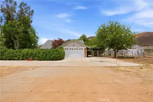 34240 Stowe Rd, Winchester, CA 92596 - Photo 2