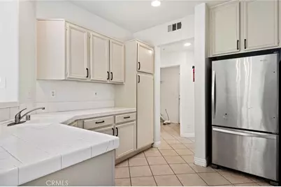 39951 Millbrook Way #B, Murrieta, CA 92563 - Photo 12