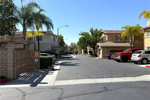 26408 Arboretum, Murrieta, CA 92563 - Photo 8