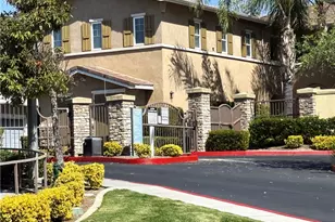 26408 Arboretum, Murrieta, CA 92563 - Photo 2