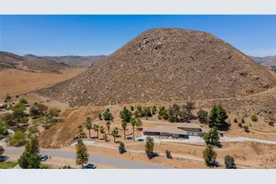 26677 California, Winchester, CA 92596 - Photo 1