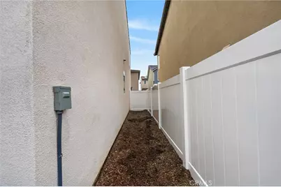 31385 Lolite Dr, Winchester, CA 92596 - Photo 46