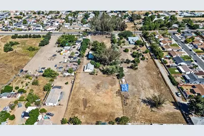 32689 Stoneman, Lake Elsinore, CA 92530 - Photo 2