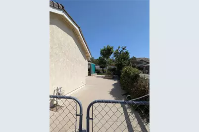 31273 Montgomery Avenue, Nuevo, CA 92567 - Photo 6