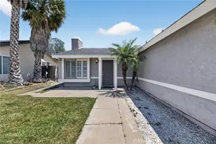 142 N Massachusetts, Lake Elsinore, CA 92530 - Photo 2