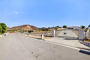 17639 Big Sky Cir, Perris, CA 92570 - Photo 2
