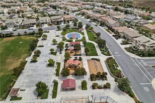 34571 Misstletoe, Murrieta, CA 92563 - Photo 38