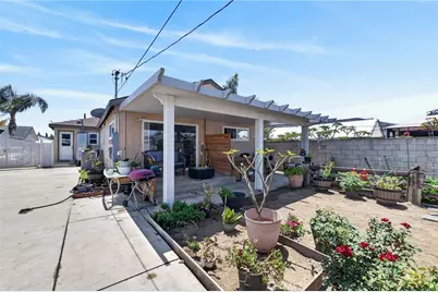5621 Vonnie Ln, Cypress, CA 90630 - Photo 36