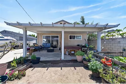 5621 Vonnie Ln, Cypress, CA 90630 - Photo 34