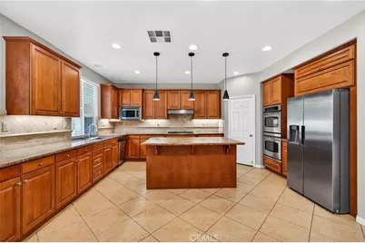 37663 Botanica Place, Murrieta, CA 92562 - Photo 18