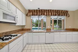 32105 Via Cordoba, Temecula, CA 92592 - Photo 16