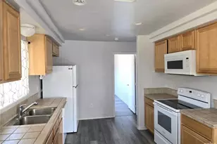 2021 Pecos Ave, Lake Isabella, CA 93240 - Photo 4