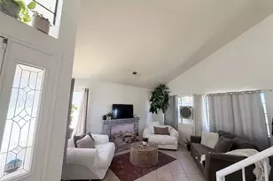 15660 Lakeridge Rd, Lake Elsinore, CA 92530 - Photo 16