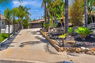 30044 Little Harbor Dr, Canyon Lake, CA 92587 - Photo 2