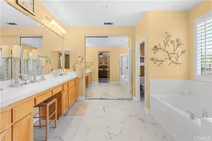 21124 Cross Creek Dr, Saugus, CA 91350 - Photo 38