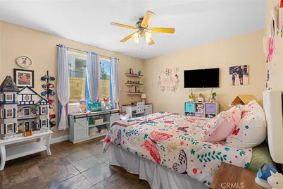 21124 Cross Creek Drive, Saugus, CA 91350 - Photo 26