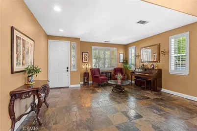 21124 Cross Creek Drive, Saugus, CA 91350 - Photo 12