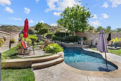 21124 Cross Creek Drive, Saugus, CA 91350 - Photo 52