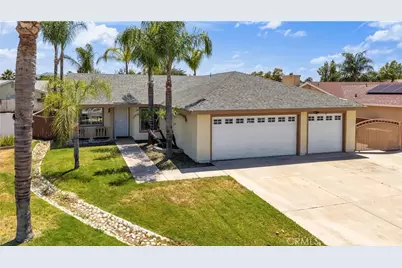 42849 Seal Rock Court, Hemet, CA 92544 - Photo 2