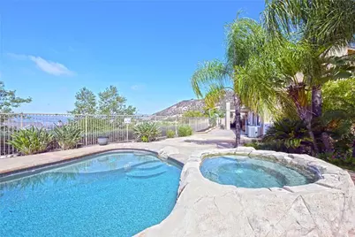 26784 Lemon Grass, Murrieta, CA 92562 - Photo 32