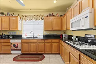 40145 Colony, Murrieta, CA 92562 - Photo 10