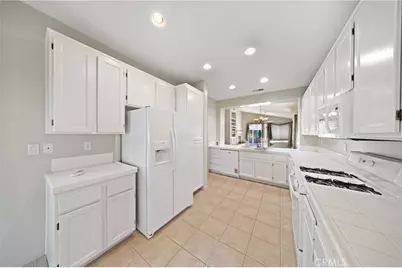 29303 Hidden Lake Drive, Menifee, CA 92584 - Photo 12