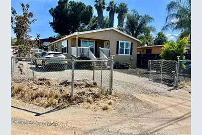 24691 Carl, Wildomar, CA 92595 - Photo 2