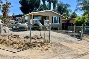 24691 Carl, Wildomar, CA 92595 - Photo 2