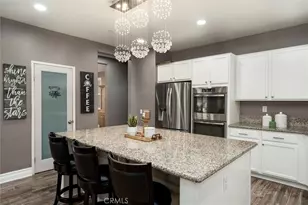 30881 Bristly Ct, Murrieta, CA 92563 - Photo 14