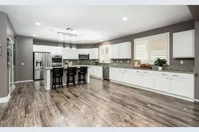 30881 Bristly Court, Murrieta, CA 92563 - Photo 12