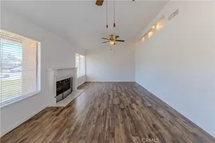 25557 White Oak Dr, Hemet, CA 92544 - Photo 4