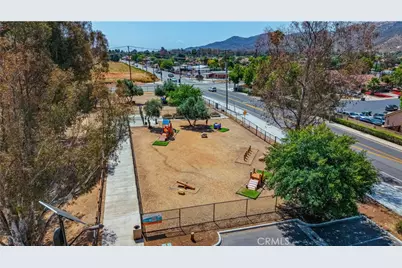 32400 Somerset, Lake Elsinore, CA 92530 - Photo 46
