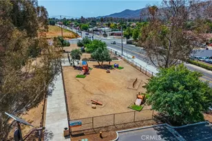 32400 Somerset, Lake Elsinore, CA 92530 - Photo 46