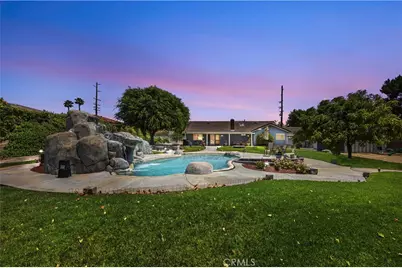 24173 Adams, Murrieta, CA 92562 - Photo 2