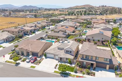 29821 Harness, Menifee, CA 92584 - Photo 50