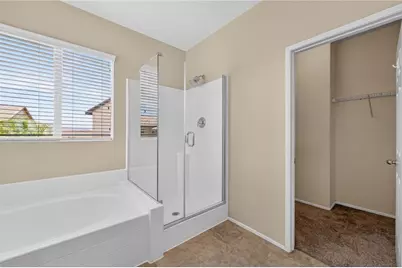 38390 Magdelena St, Murrieta, CA 92563 - Photo 50