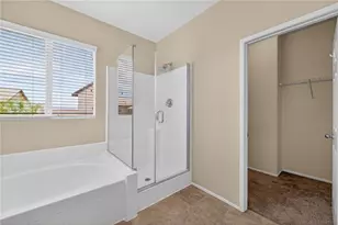 38390 Magdelena St, Murrieta, CA 92563 - Photo 50