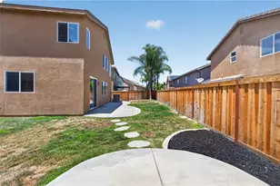 38390 Magdelena St, Murrieta, CA 92563 - Photo 54