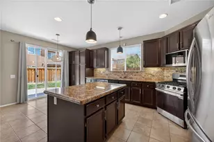 38390 Magdelena St, Murrieta, CA 92563 - Photo 12