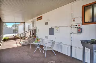 1275 Bishop Dr, Hemet, CA 92545 - Photo 8