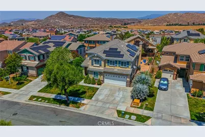 542 Wildrye Court, Hemet, CA 92543 - Photo 2