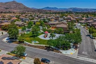 542 Wildrye Ct, Hemet, CA 92543 - Photo 48