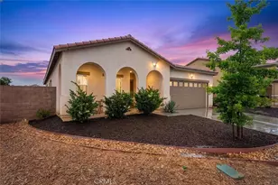 28473 Pinon Ct, Winchester, CA 92596 - Photo 2
