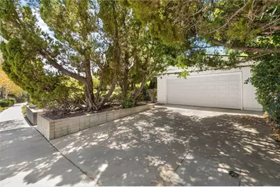 12729 Jolette Avenue, Granada Hills, CA 91344 - Photo 52