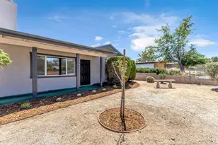 7725 Shawnee, Yucca Valley, CA 92284 - Photo 6