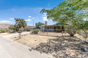 7725 Shawnee, Yucca Valley, CA 92284 - Photo 4