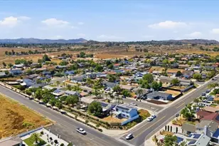 1893 Loma Bonita, Perris, CA 92570 - Photo 36