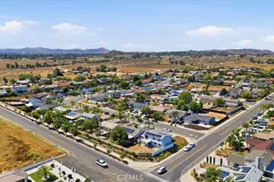 1893 Loma Bonita, Perris, CA 92570 - Photo 36